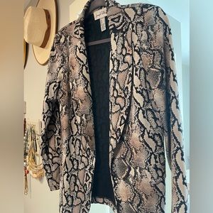 Snakeskin print blazer